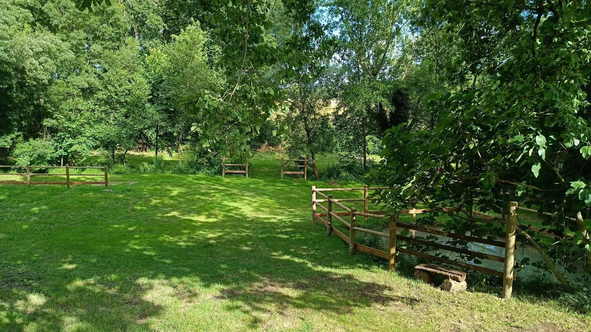 Le Reflet Du Trefle Βίλα Puybegon